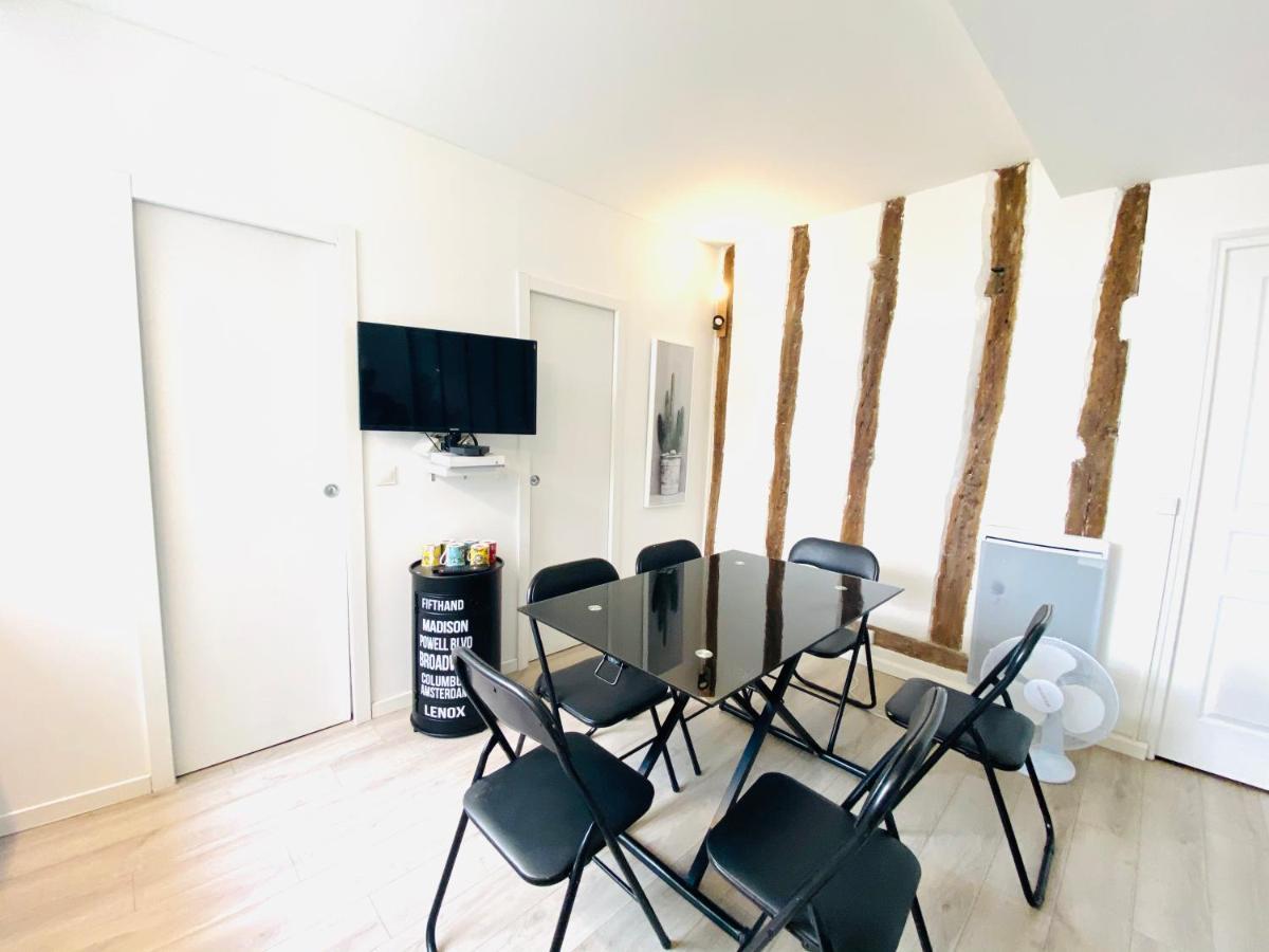 Apartment Beauty Saint Paul Paris